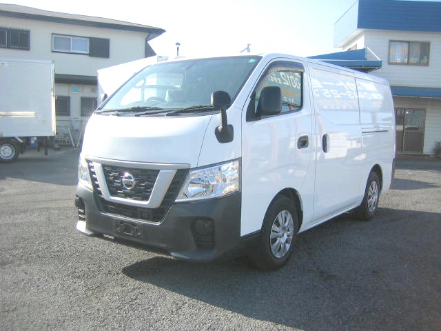 日産/NV350キャラバン 冷凍車（中温） 1t～1.5t