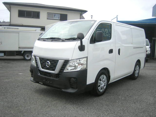 日産/NV350キャラバン 冷凍車（中温） 1t～1.5t