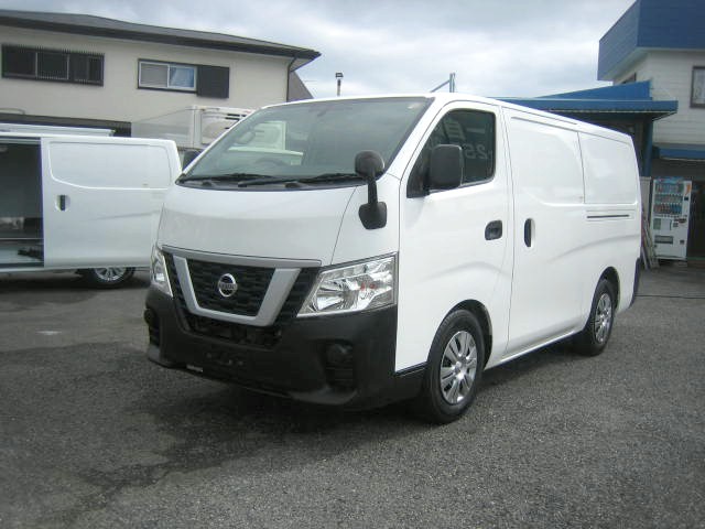日産/NV350キャラバン 冷凍車（中温） 1t～1.5t